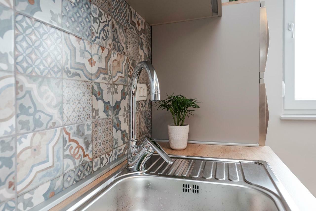 Seven Apartman Lägenhet Zadar Exteriör bild